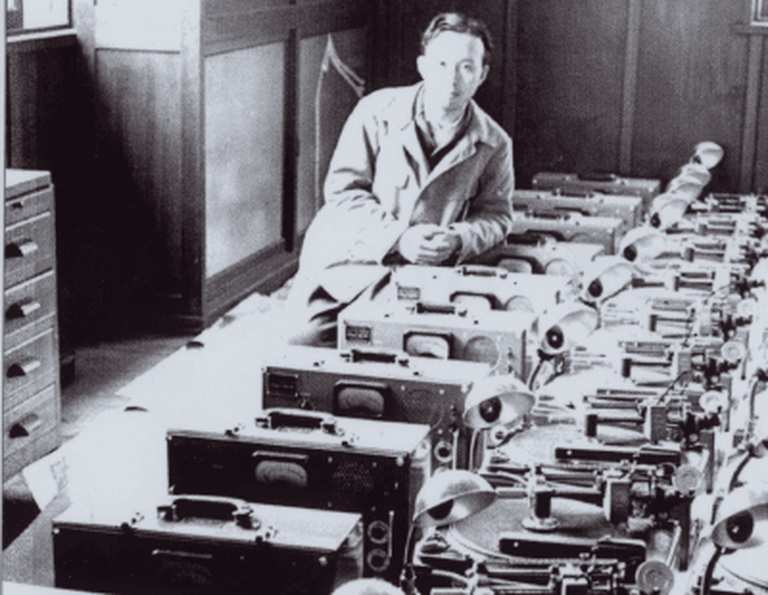 Historic image of Denon Headphones Historic image of Denon Headphones