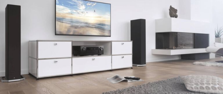 A Denon Home Theater set up A Denon Home Theater set up