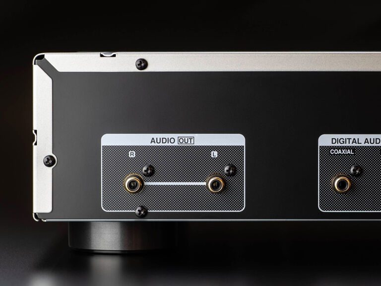 DCD-900NE, Silver, dynamic
