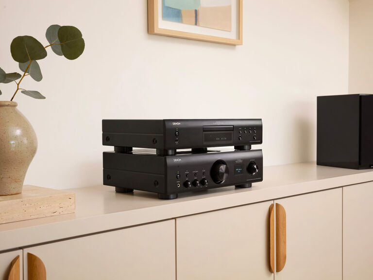 DCD-900NE, Black, dynamic